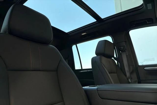 2026 Chevrolet Suburban RST, 4WD