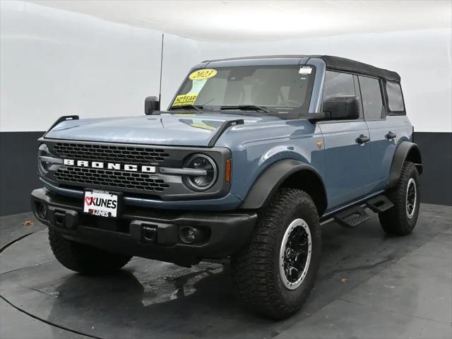 2023 Ford Bronco Base