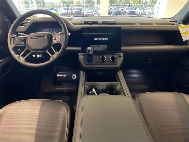 2026 Land Rover Defender P635 OCTA