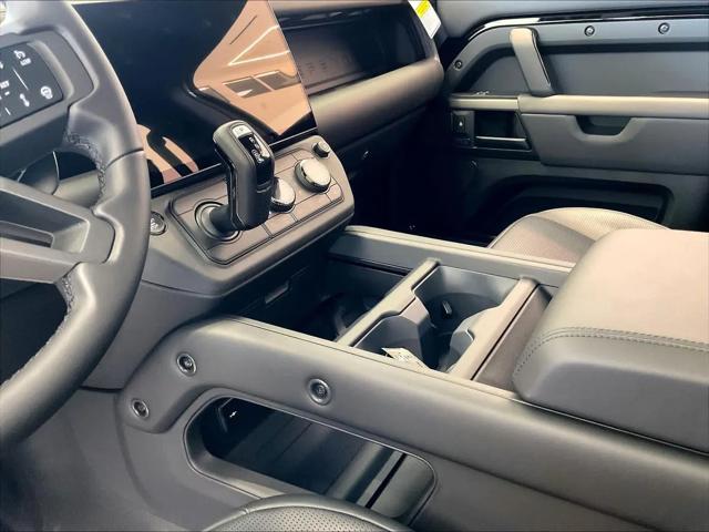 2026 Land Rover Defender P635 OCTA