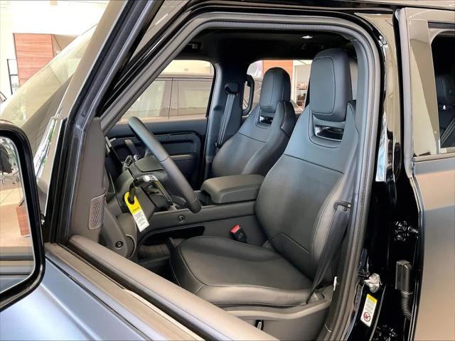 2026 Land Rover Defender P635 OCTA