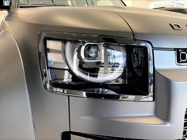 2026 Land Rover Defender P635 OCTA