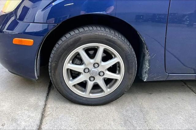 2003 Toyota Prius Base