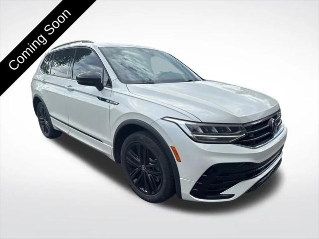 2022 Volkswagen Tiguan 2.0T SE R-Line Black