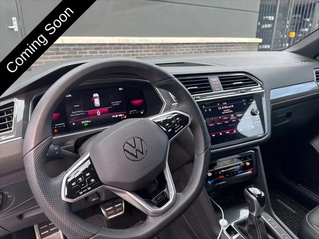 2022 Volkswagen Tiguan 2.0T SE R-Line Black