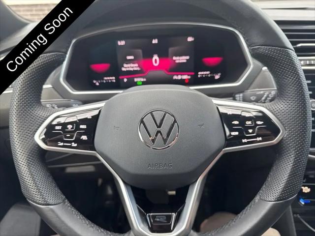 2022 Volkswagen Tiguan 2.0T SE R-Line Black