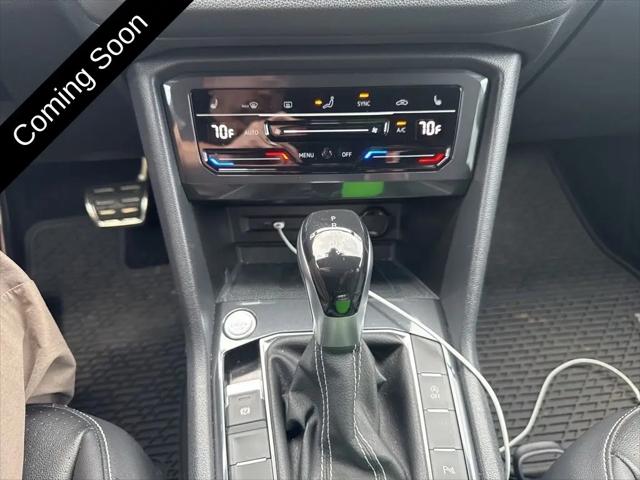 2022 Volkswagen Tiguan 2.0T SE R-Line Black