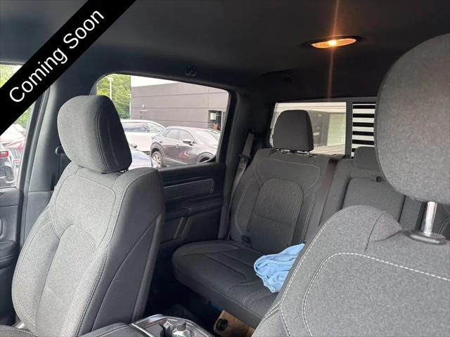 2019 Ram 1500 Big Horn/Lone Star Crew Cab 4x4 5'7" Box
