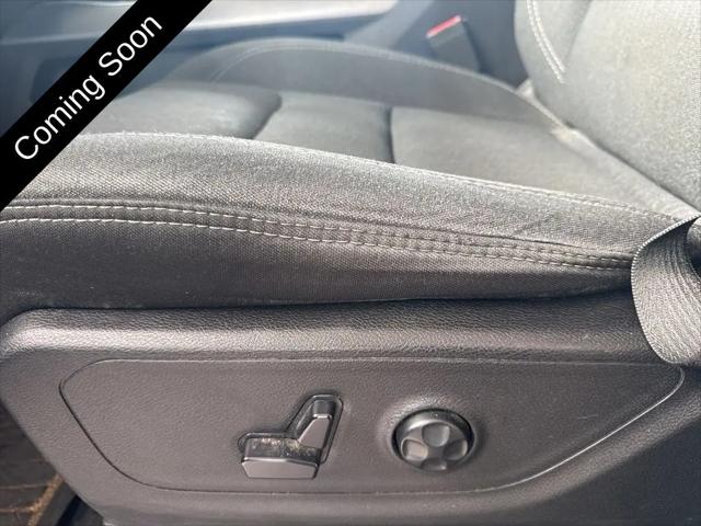 2019 Ram 1500 Big Horn/Lone Star Crew Cab 4x4 5'7" Box