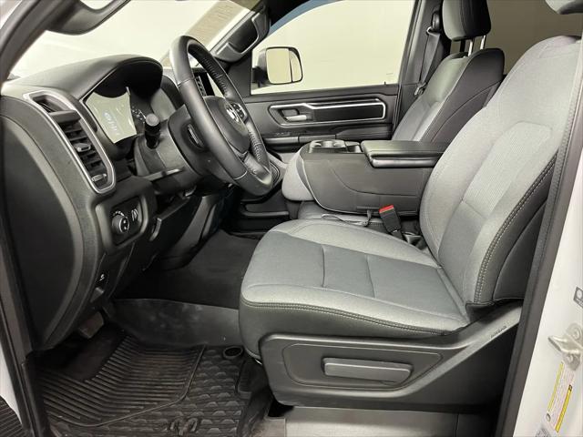 2023 Ram 1500 Big Horn Crew Cab 4x4 5'7" Box