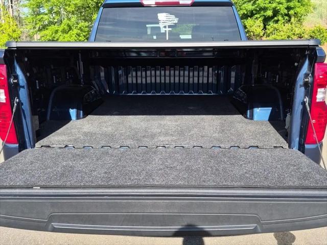 2023 Chevrolet Silverado 1500 4WD Crew Cab Short Bed LT with 2FL