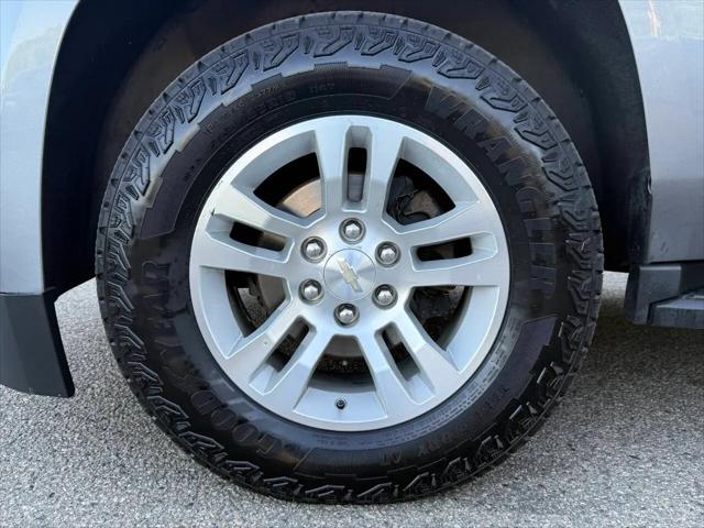 2020 Chevrolet Suburban 4WD LT