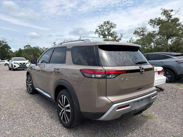 2024 Nissan Pathfinder Platinum FWD