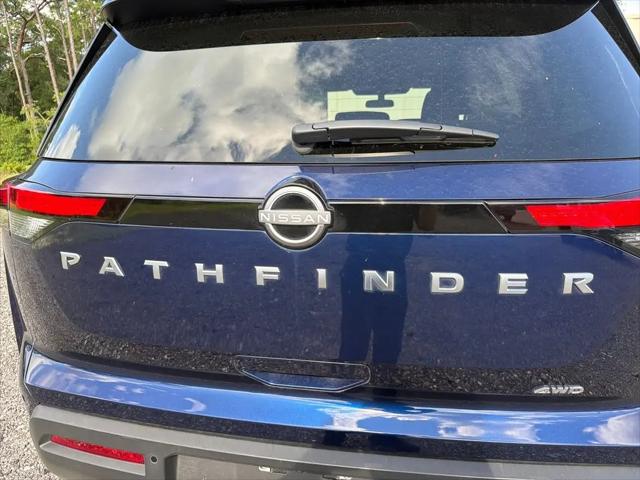 2025 Nissan Pathfinder SV 4WD