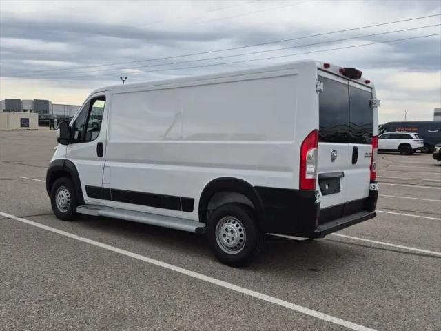 2025 Ram ProMaster 2500 Cargo Van Tradesman Low Roof 136" WB w/Pass Seat