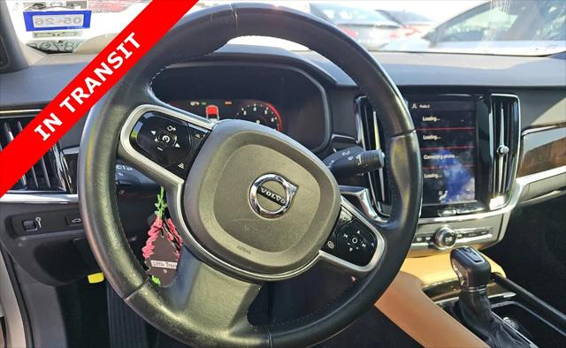 2018 Volvo S90 T5 Momentum