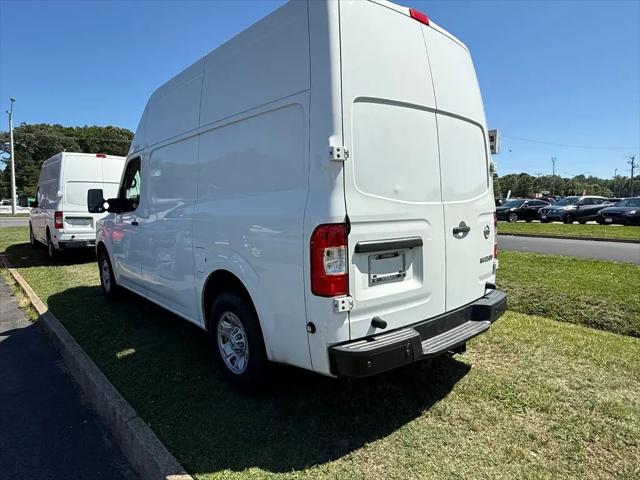 2020 Nissan 3500 SV High Roof V8