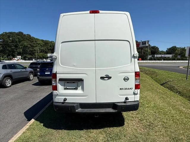 2020 Nissan 3500 SV High Roof V8