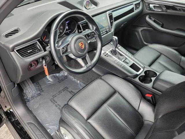 2018 Porsche Macan Macan