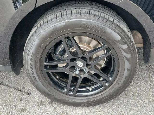 2018 Porsche Macan Macan