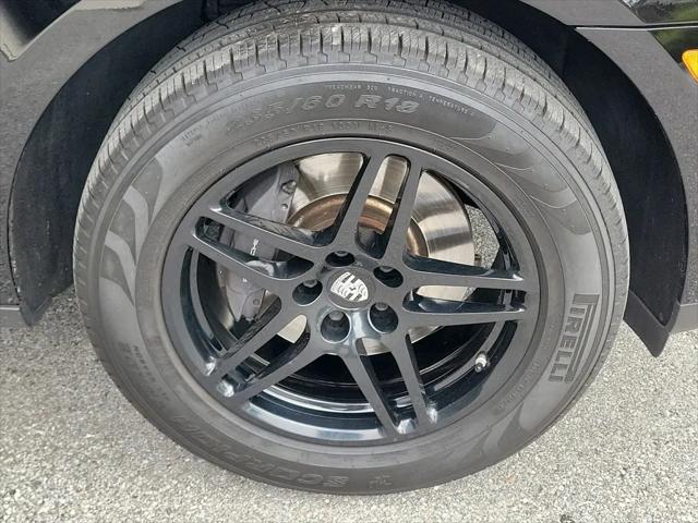 2018 Porsche Macan Macan