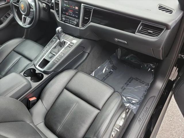 2018 Porsche Macan Macan
