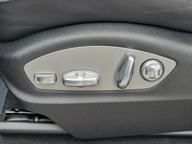 2018 Porsche Macan Macan