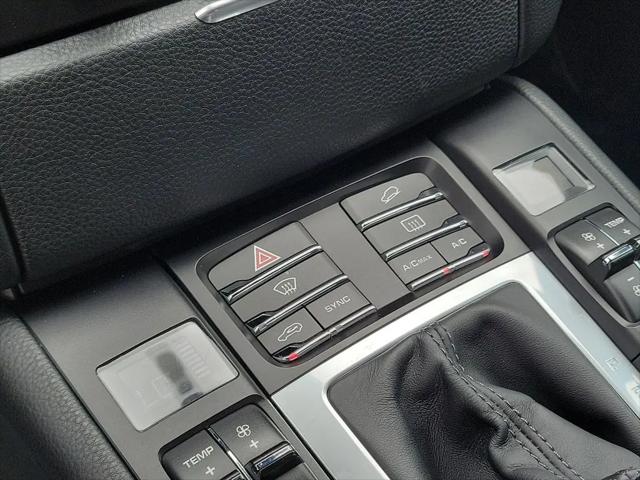 2018 Porsche Macan Macan