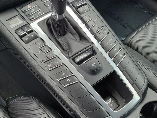 2018 Porsche Macan Macan