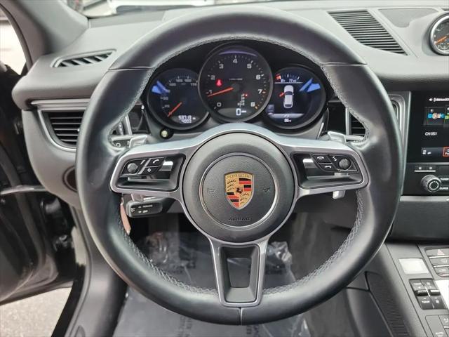 2018 Porsche Macan Macan