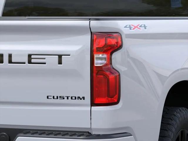 2026 Chevrolet Silverado 1500 4WD Crew Cab Short Bed Custom