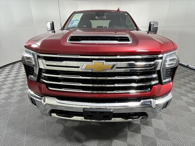 2025 Chevrolet Silverado 3500HD Crew Cab, Standard Bed, LTZ, 4WD