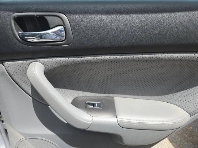2004 Acura TSX Base