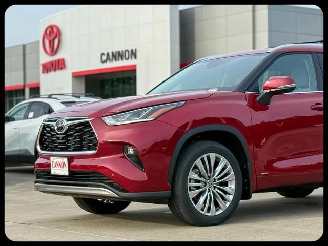 2026 Toyota Highlander Hybrid Platinum