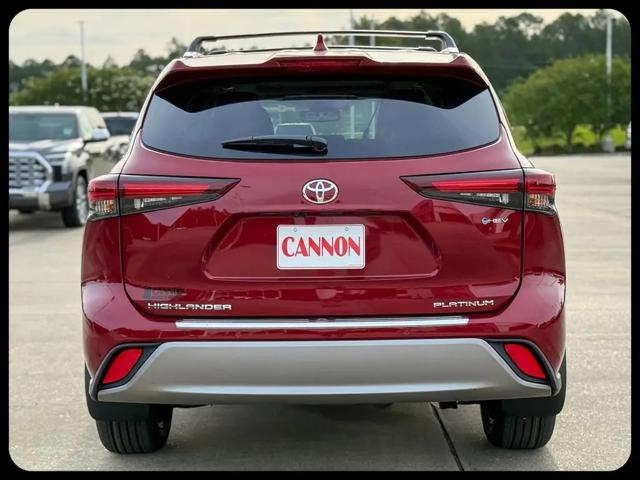 2026 Toyota Highlander Hybrid Platinum