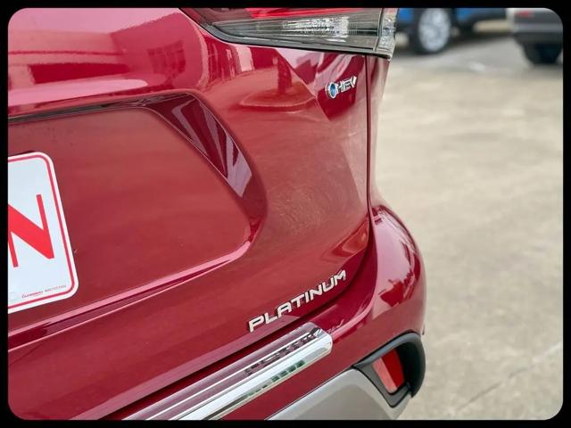 2026 Toyota Highlander Hybrid Platinum