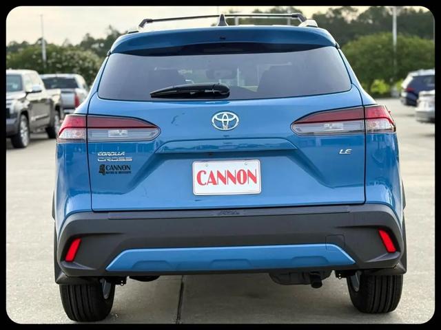 2026 Toyota Corolla Cross LE