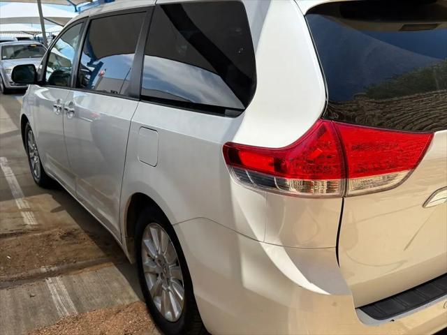 2013 Toyota Sienna Limited V6 7 Passenger