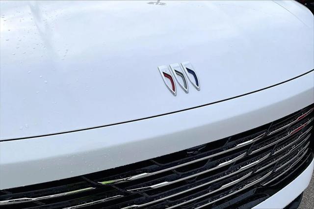 2025 Buick Enclave Preferred FWD