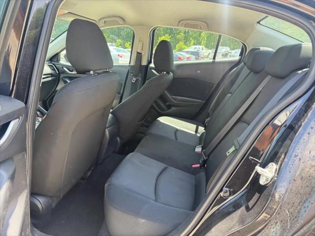 2015 Mazda Mazda3 i Sport