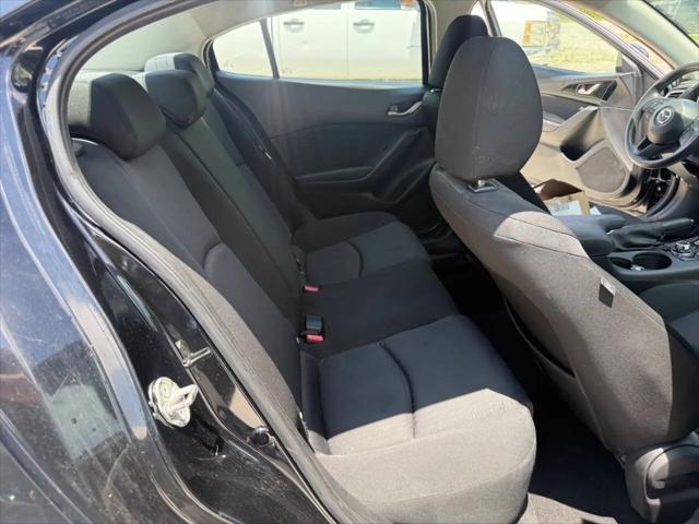 2015 Mazda Mazda3 i Sport