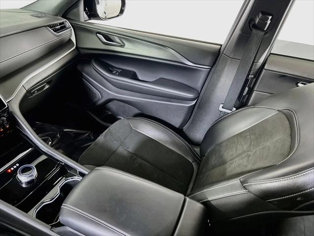 2023 Jeep Grand Cherokee L Altitude 4x4