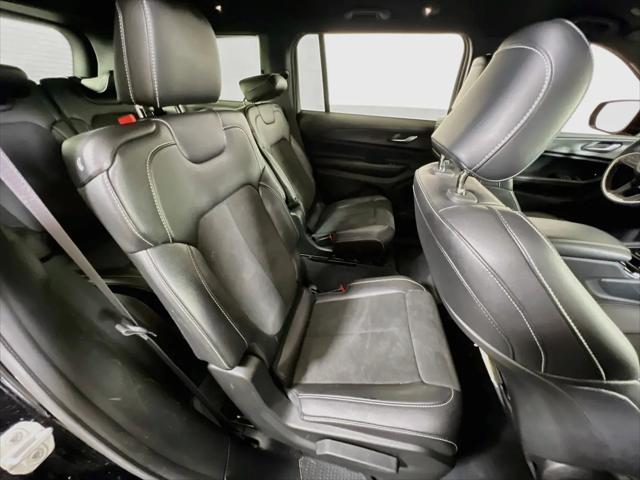 2023 Jeep Grand Cherokee L Altitude 4x4