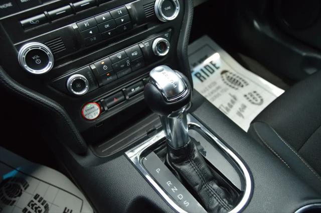 2016 Ford Mustang V6