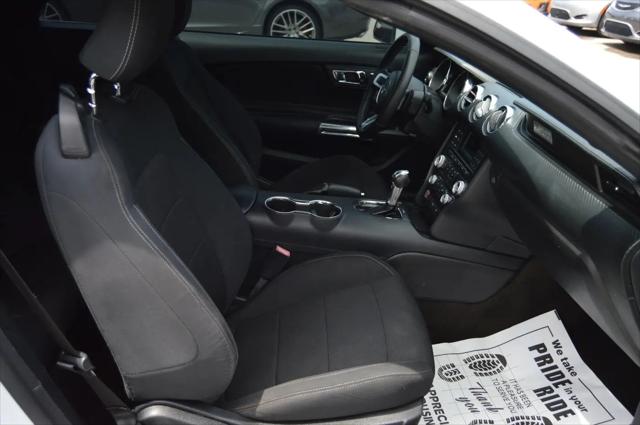 2016 Ford Mustang V6