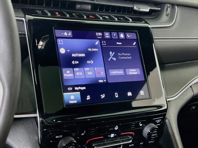 2023 Jeep Grand Cherokee L Altitude 4x4