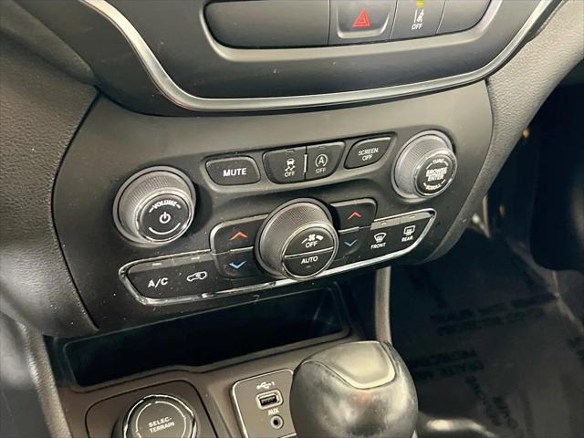 2022 Jeep Cherokee Latitude Lux 4x4