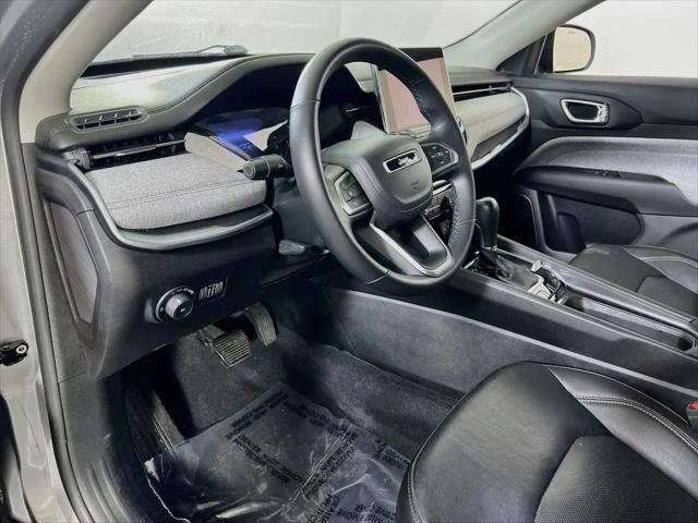 2022 Jeep Compass Latitude Lux 4x4