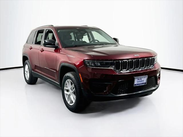 2023 Jeep Grand Cherokee Laredo 4x4