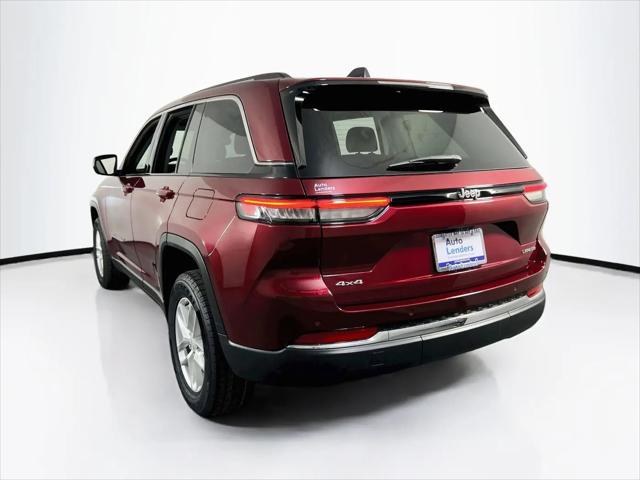 2023 Jeep Grand Cherokee Laredo 4x4